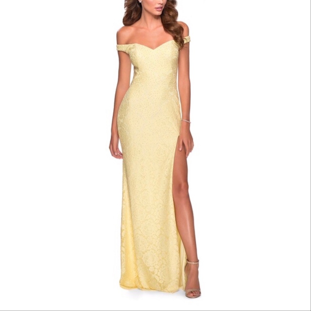 NEW La Femme 28301 Off Shoulder Stretch Lace Dress, Size 4 Yellow